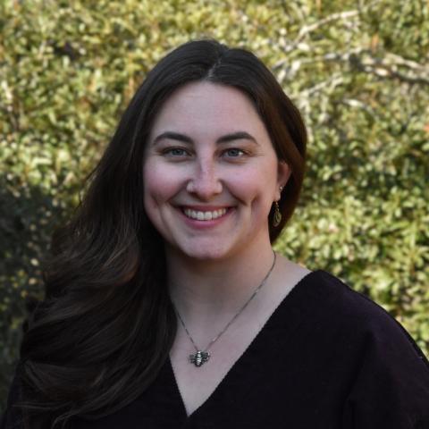 Sophie Hoffman Headshot